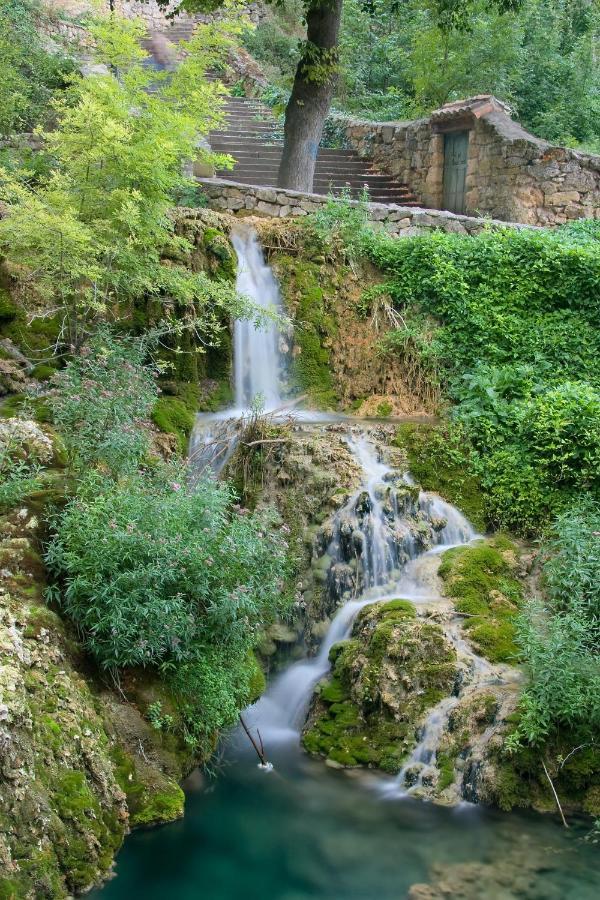 El Salto Del Agua Autentico El Molino De La Cascada Orbaneja Orbaneja del Castillo Zewnętrze zdjęcie
